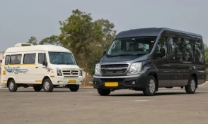 Tempo Traveller cab Lucknow